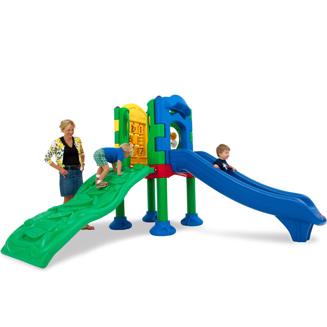 Discovery Center 1-  UltraPlay Commercial Playground